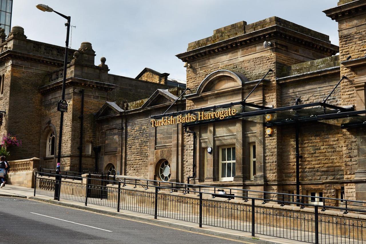 The Harrogate Abode Apartment Bagian luar foto