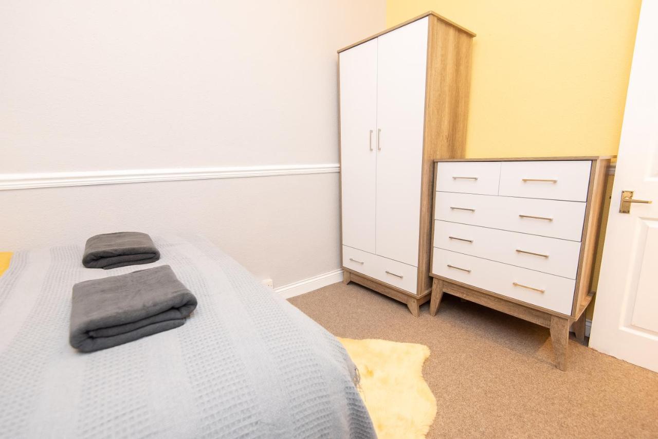 The Harrogate Abode Apartment Bagian luar foto